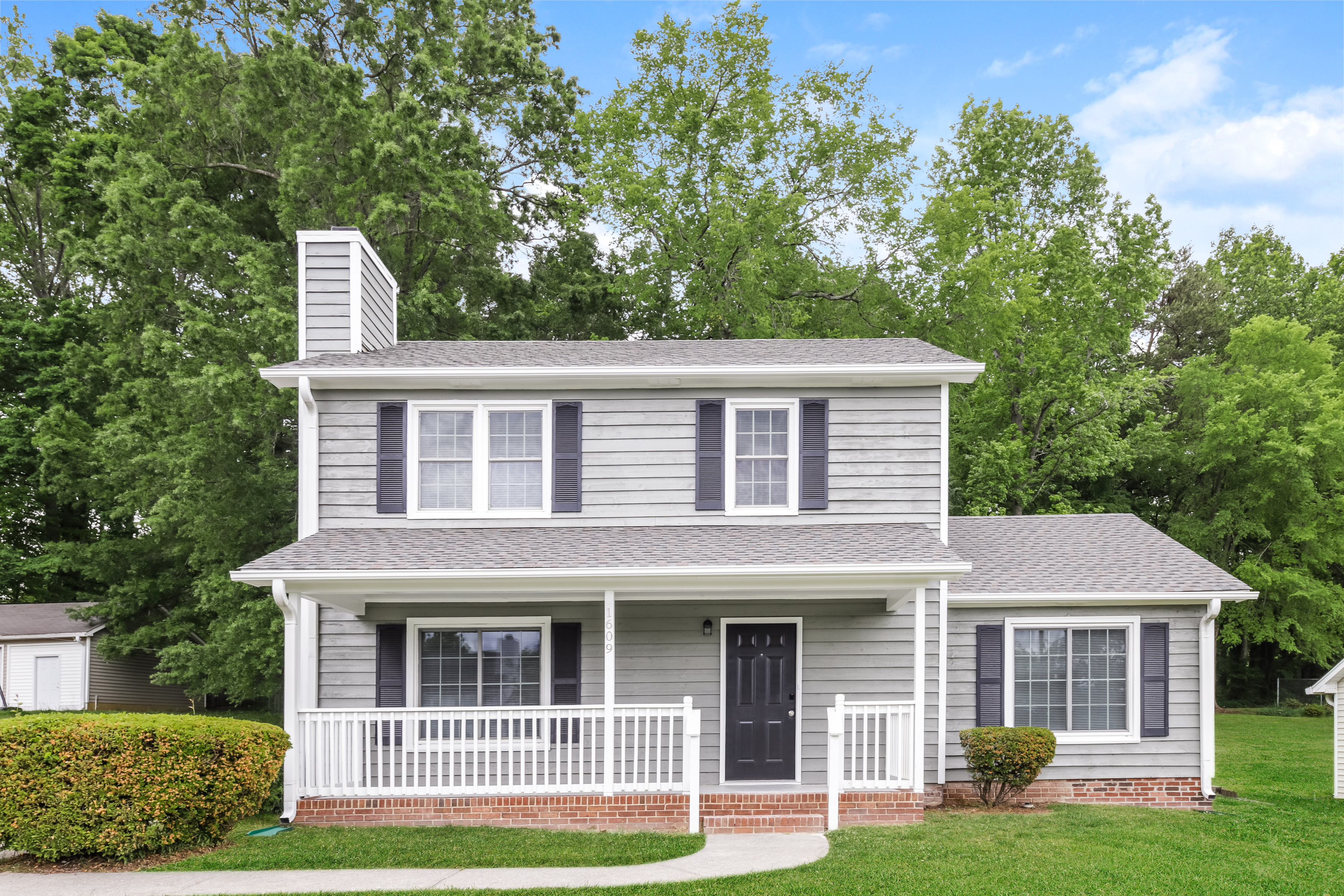 1609 BRIDGTON RD Winston-Salem, NC 27127